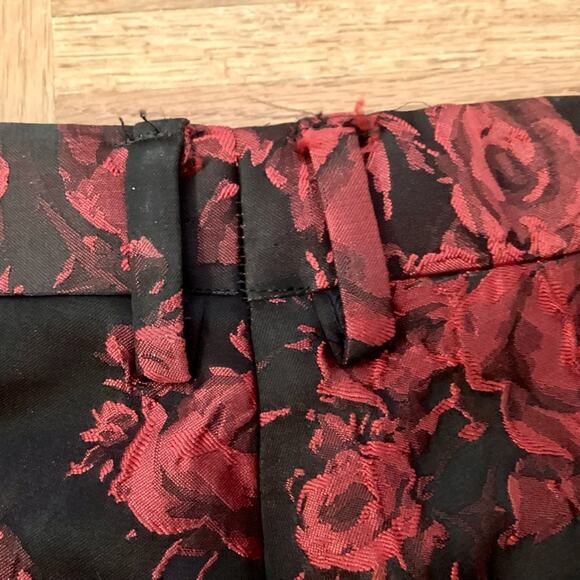 Biarelli Red/Black Rose Peak-Lapel Dinner Tuxedo Set - Picture 12 of 13